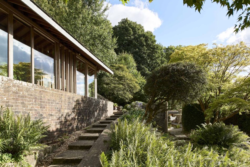 © The Modern House
