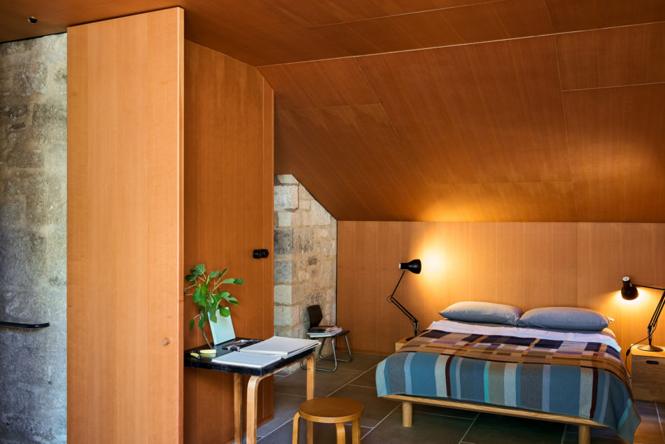 © The Modern House